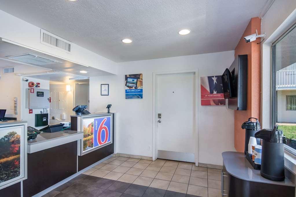 Motel 6-Sandston, VA - Richmond, Va Interior foto